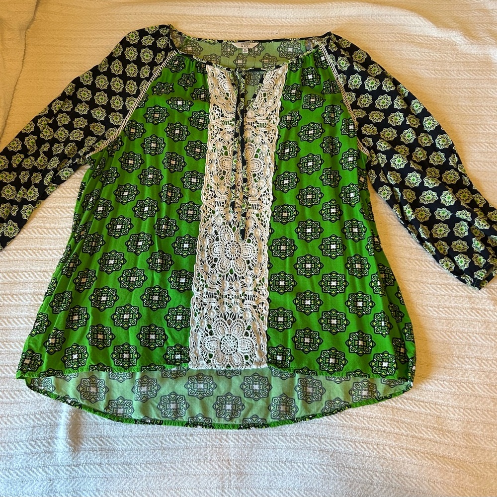 Crown & Ivy Green Blouse with Lace Accents